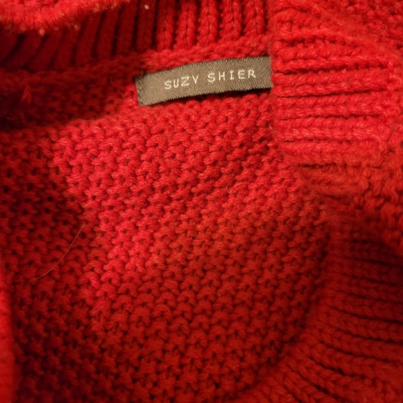 ๐ Suzy Shier XS Red Pullover - Picture 3 of 4